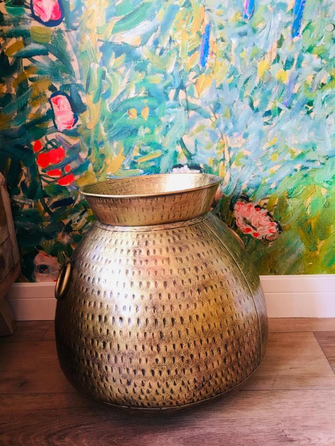 בילת' וולס The Art Attic A Stylish Boutique Apartment מראה חיצוני תמונה