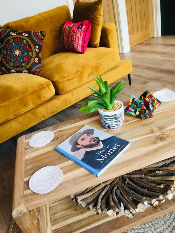 בילת' וולס The Art Attic A Stylish Boutique Apartment מראה חיצוני תמונה
